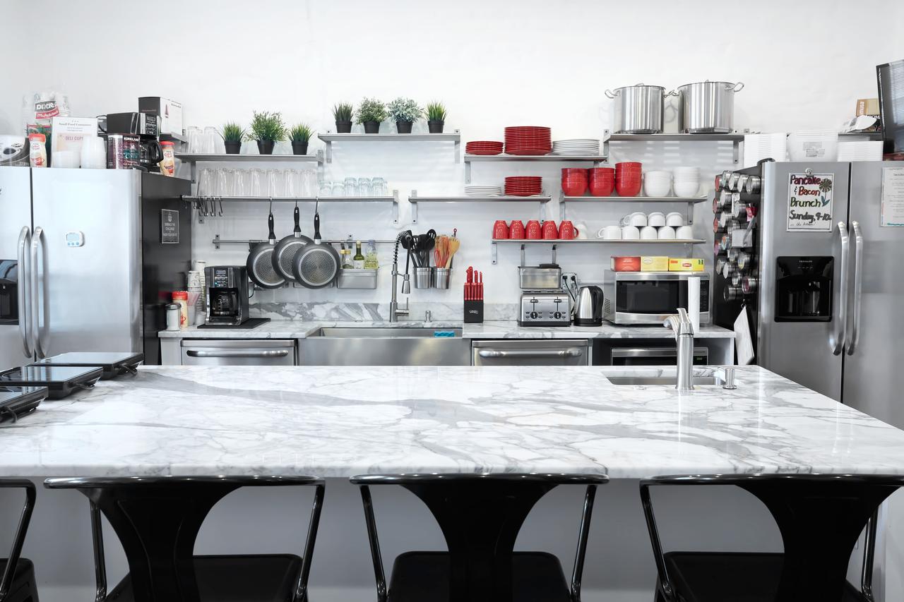 HighRoad Hostel DC - thumb 3