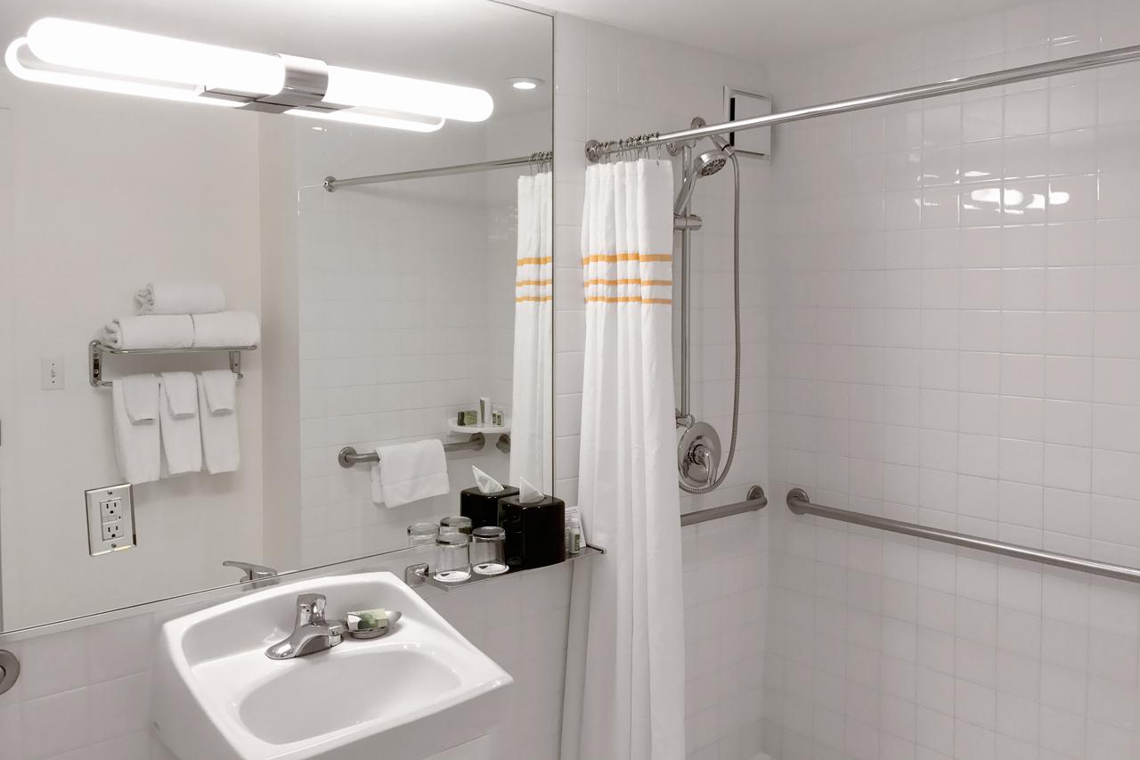 Washington Plaza Hotel - thumb 12