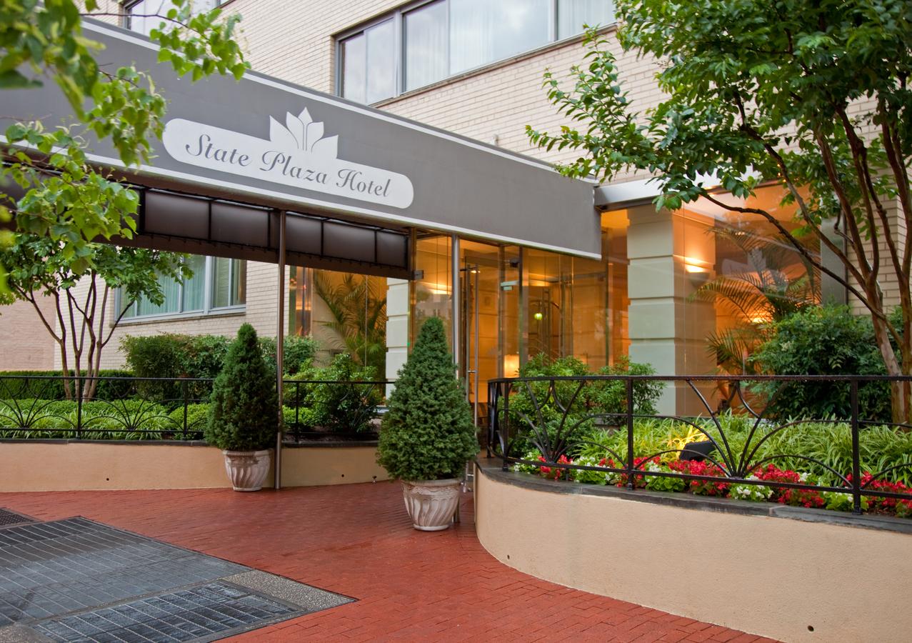 State Plaza Hotel - thumb 7