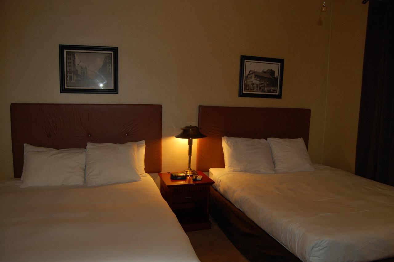 District Hotel - thumb 14