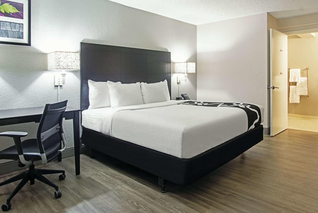 La Quinta Inn By Wyndham West Palm Beach - Florida Turnpike - thumb 20