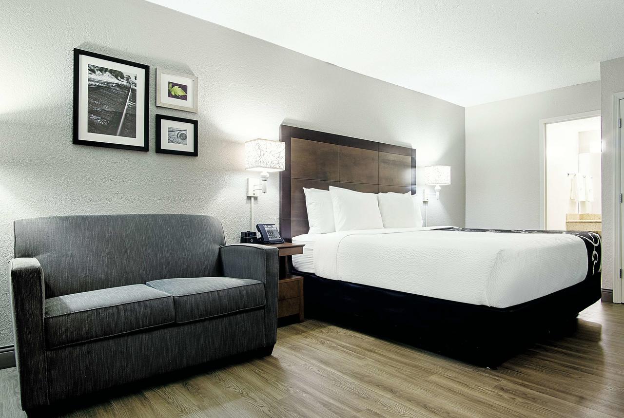 La Quinta Inn By Wyndham West Palm Beach - Florida Turnpike - thumb 22