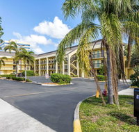 Quality Inn Palm Beach International Airport - Accommodation Texas