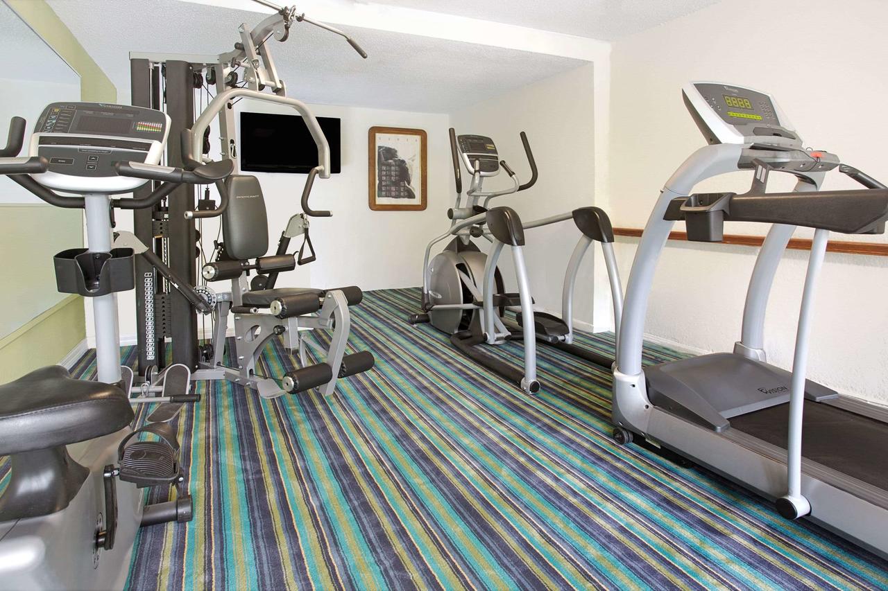Ramada By Wyndham Fort Lauderdale Airport/Cruise Port - thumb 22