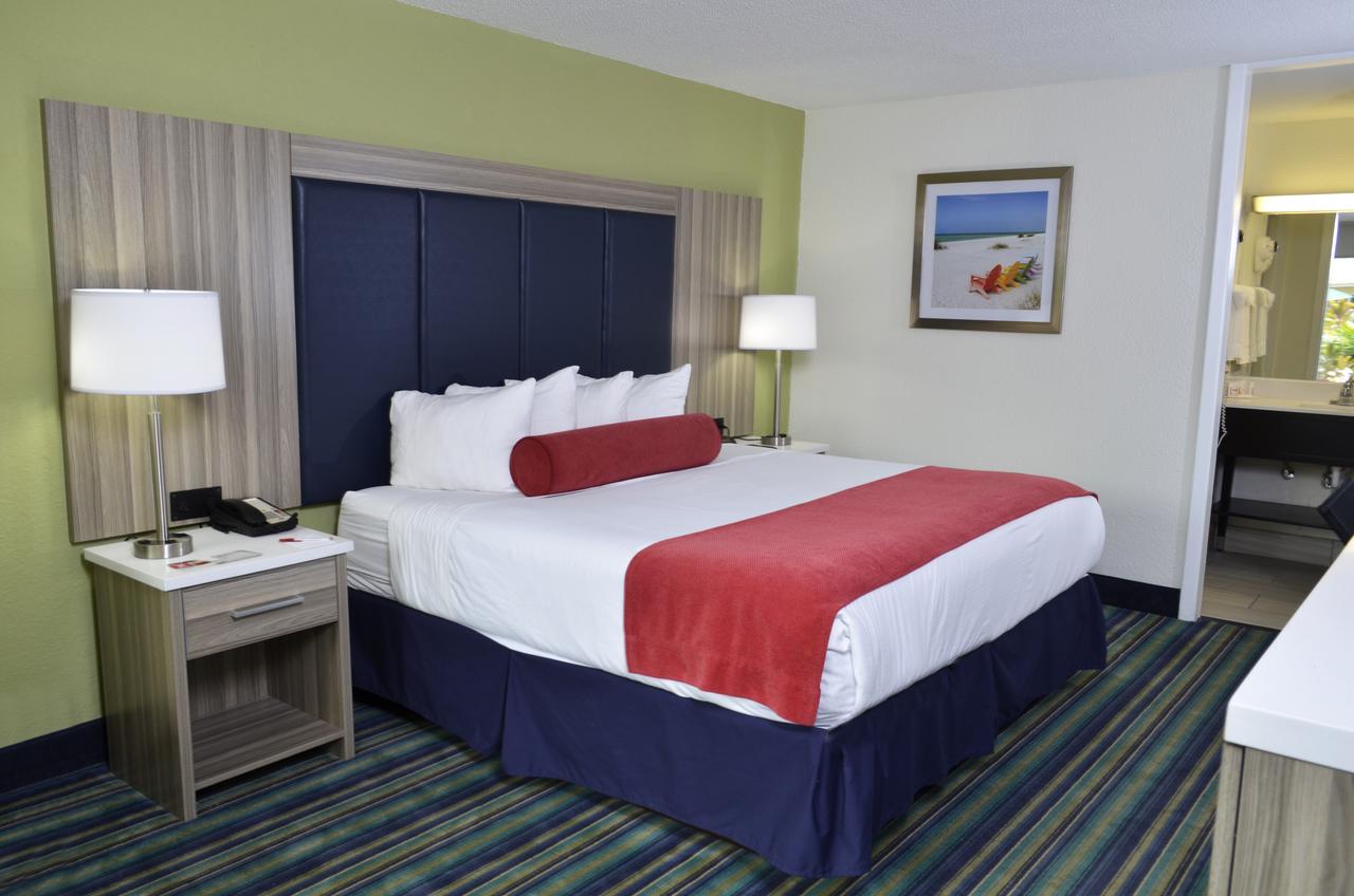 Ramada By Wyndham Fort Lauderdale Airport/Cruise Port - thumb 6