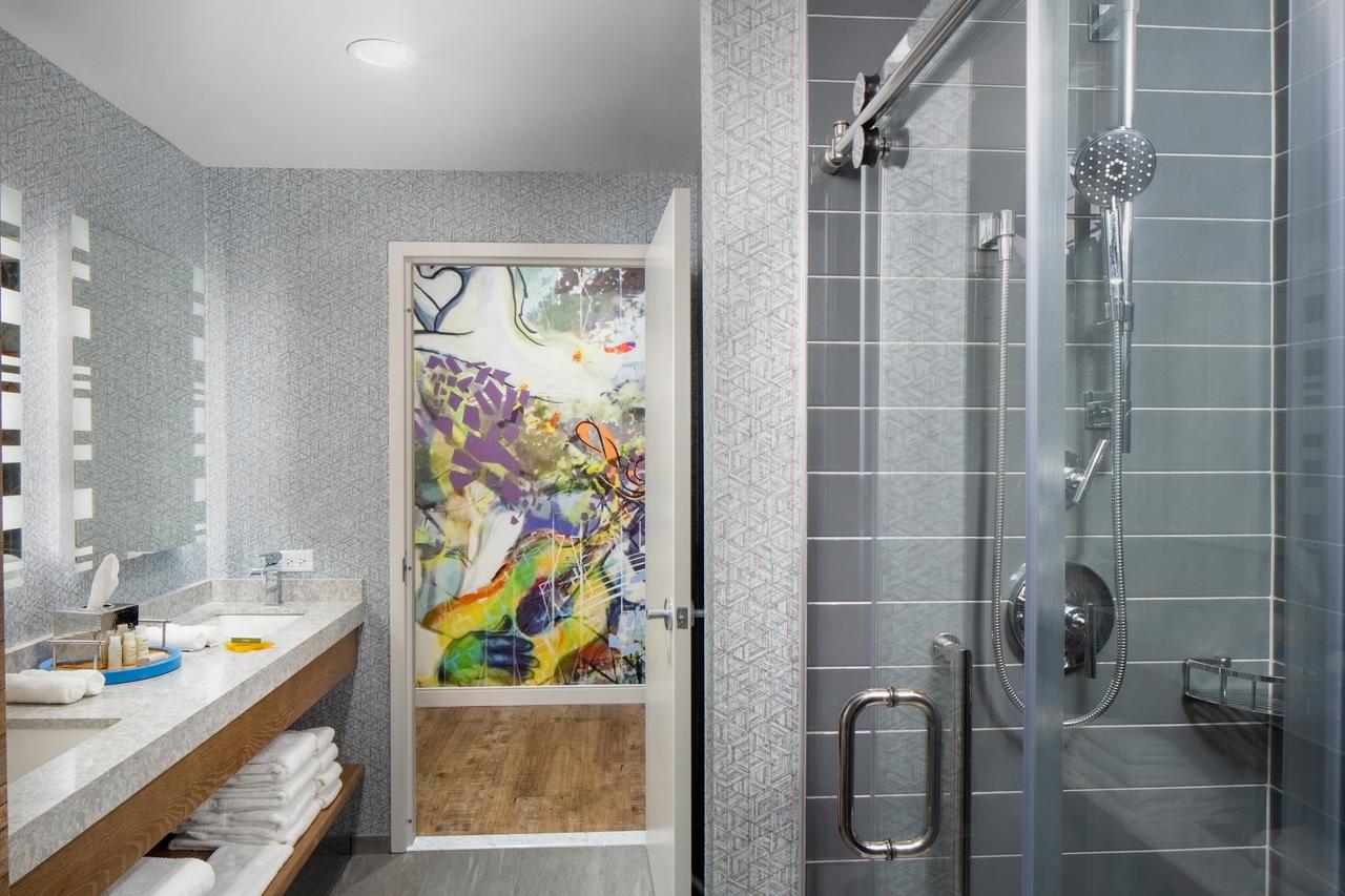 Hotel Indigo Gainesville-Celebration Pointe - thumb 5