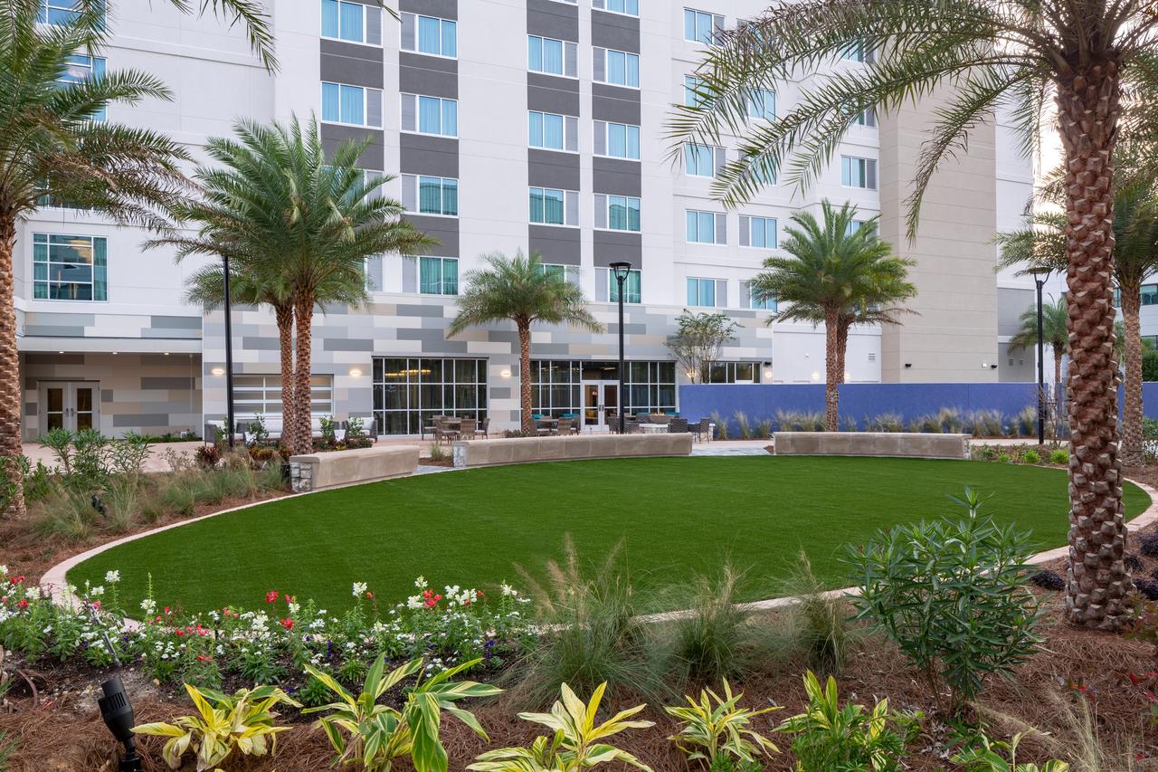 Hotel Indigo Gainesville-Celebration Pointe - thumb 4