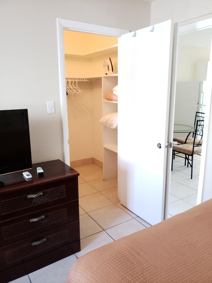 Clearwater Beach Hotel - thumb 10