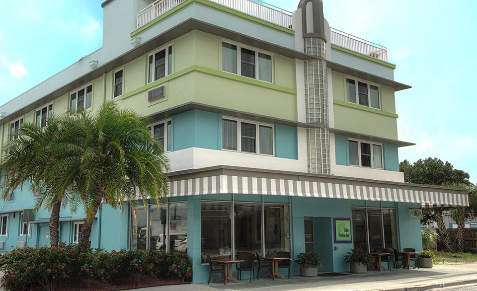 Palm Pavilion Inn - thumb 0