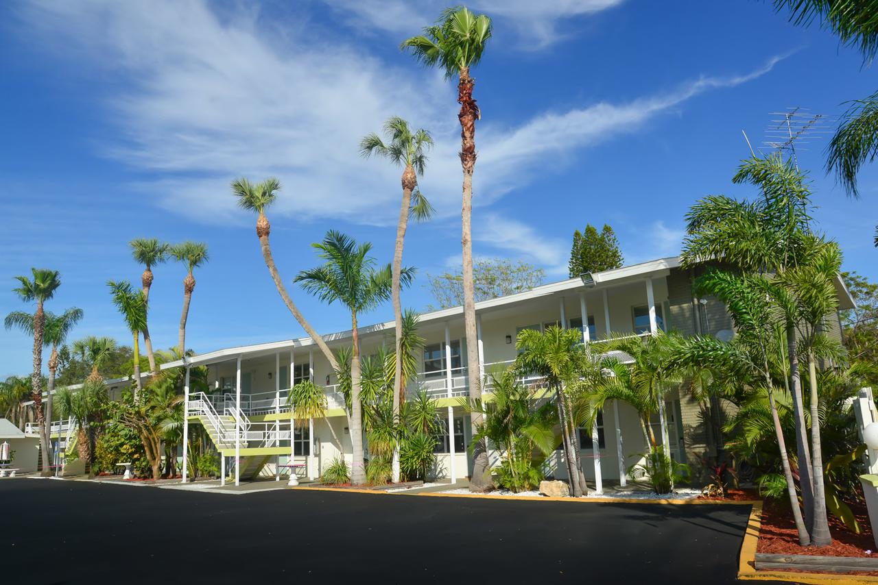 Regency Inn & Suites Sarasota - thumb 26