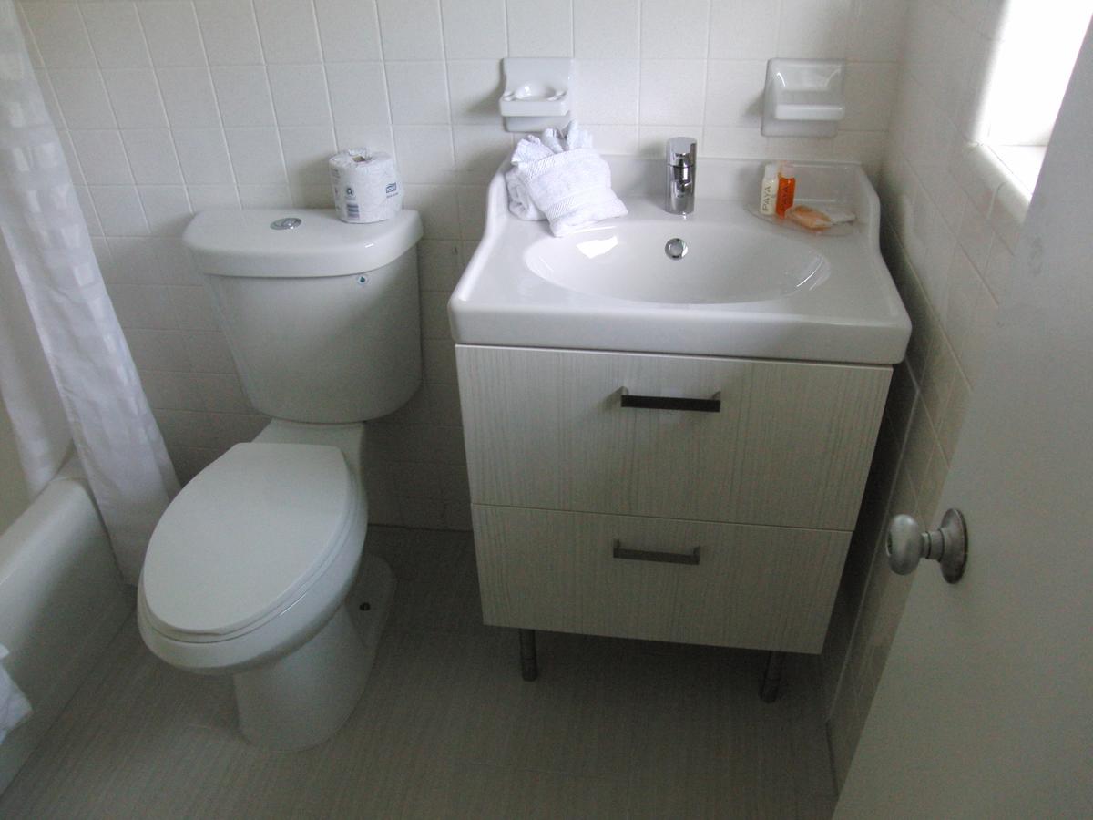 Regency Inn & Suites Sarasota - thumb 36