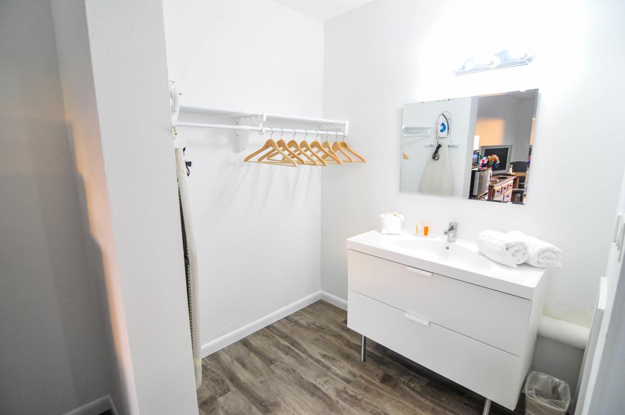 Regency Inn & Suites Sarasota - thumb 33
