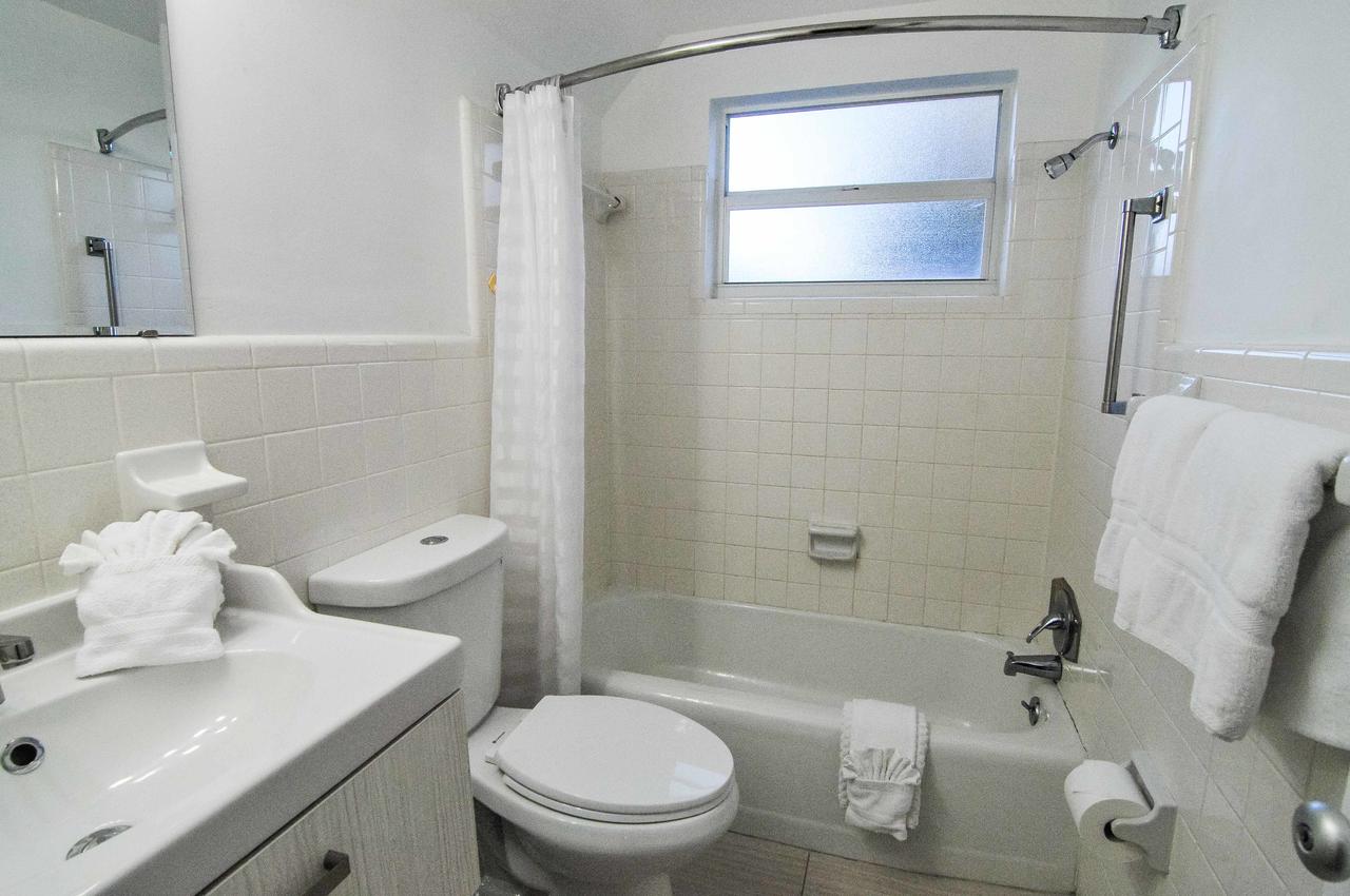Regency Inn & Suites Sarasota - thumb 35