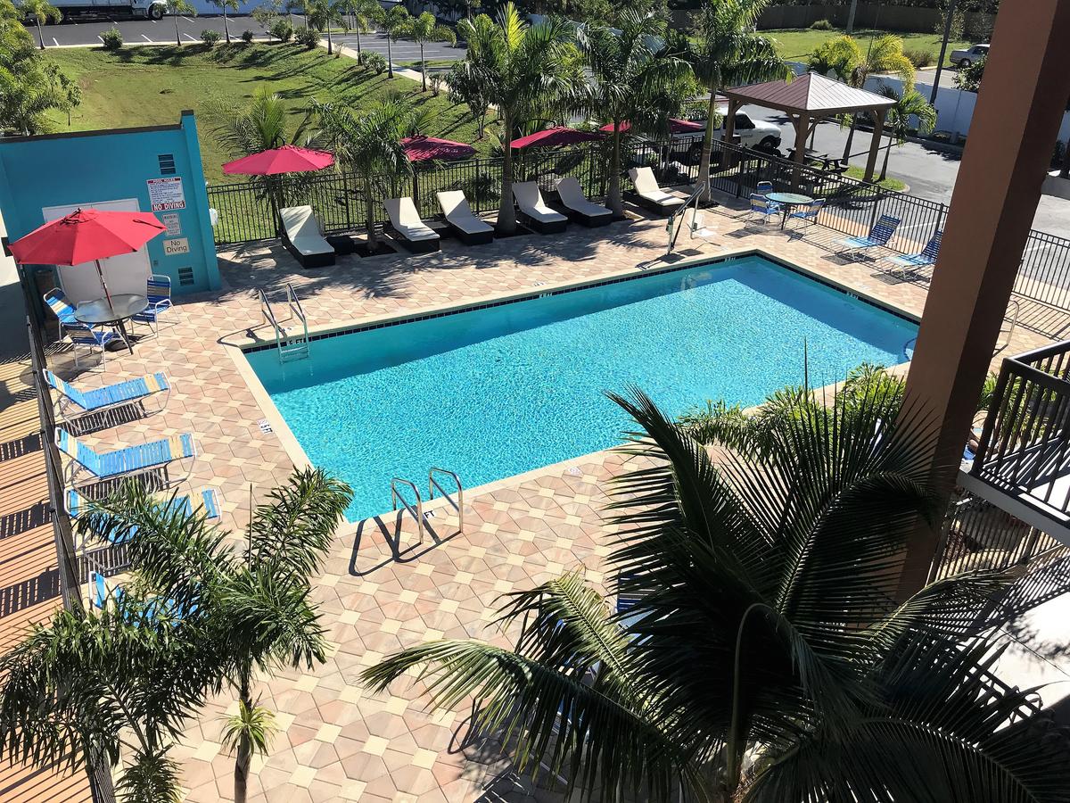 Days Inn By Wyndham Sarasota Bay - thumb 23