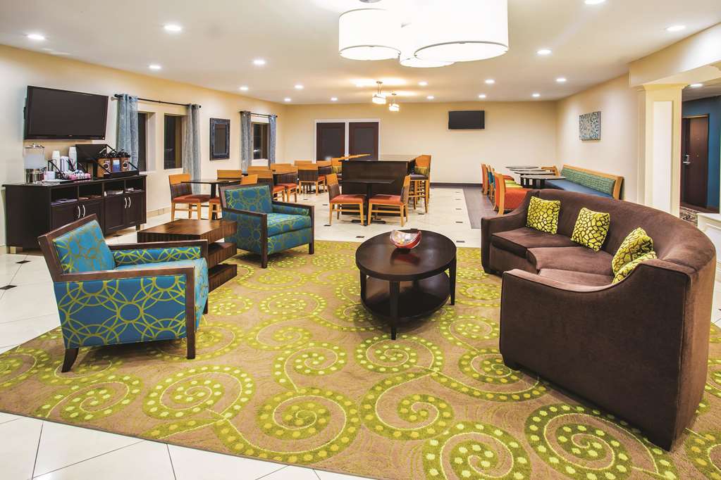 La Quinta Inn & Suites Evansville - thumb 2