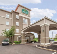 La Quinta Inn  Suites Cincinnati Arpt - Accommodation Texas
