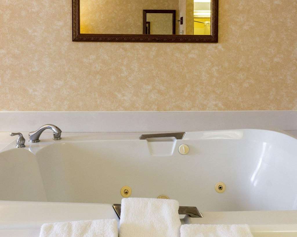 Quality Inn - thumb 13