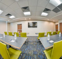 Holiday Inn Express  Suites Chadron - Accommodation Texas