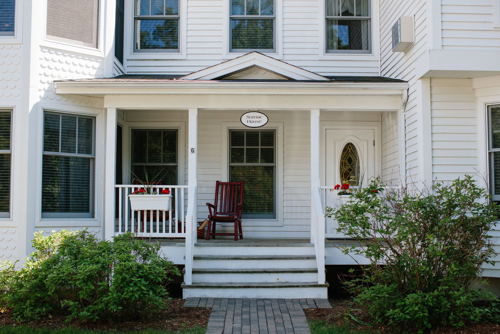 Eagle Harbor Inn - thumb 0