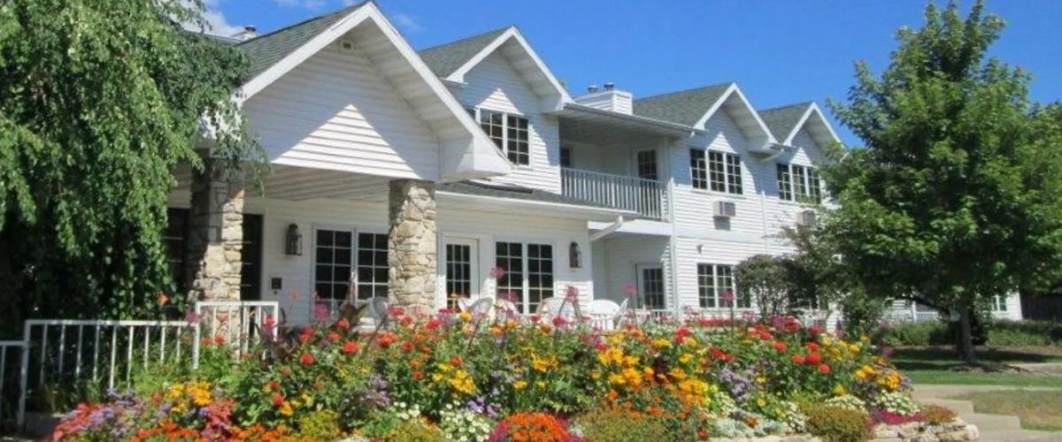 Homestead Suites - thumb 0