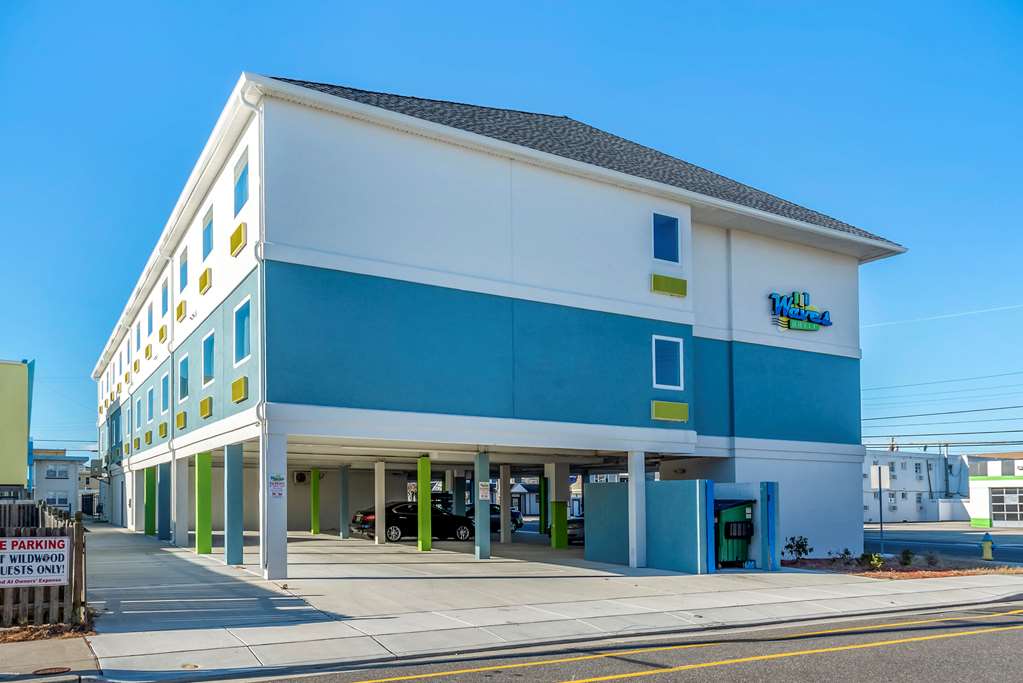 The Waves Hotel An Ascend Hotel - thumb 1