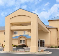 Baymont Inn  Suites Fort Wayne - Accommodation Texas