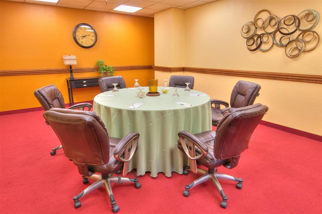 MCM Elegante Suites Abilene - thumb 9