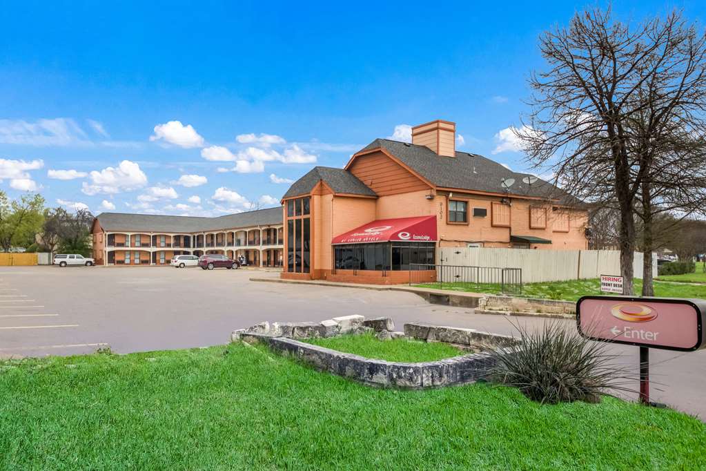 Econo Lodge North