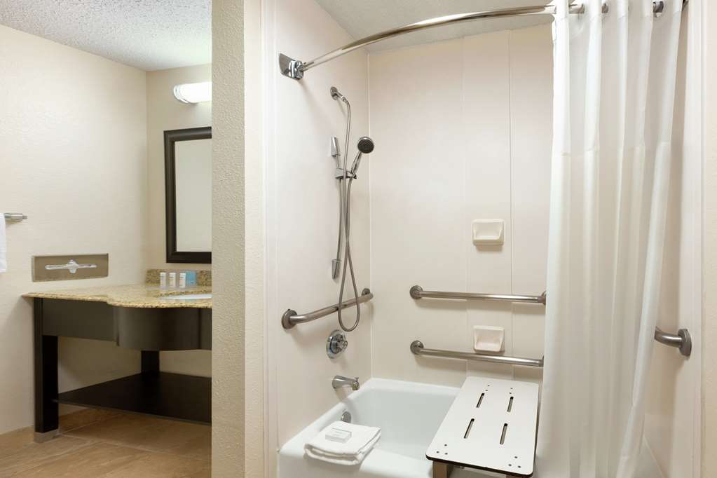 Hampton Inn & Suites Clear Lake-NASA - thumb 5