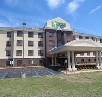 Holiday Inn Express Hotel  Suites - Accommodation Texas
