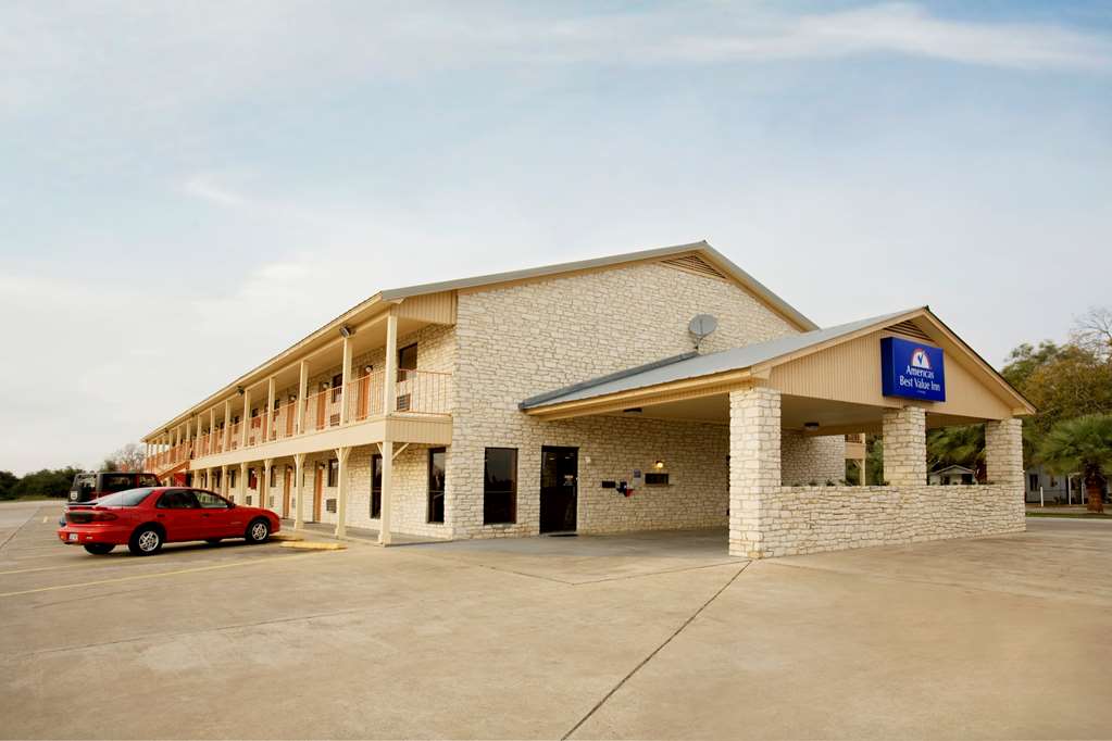 Americas Best Value Inn - thumb 1