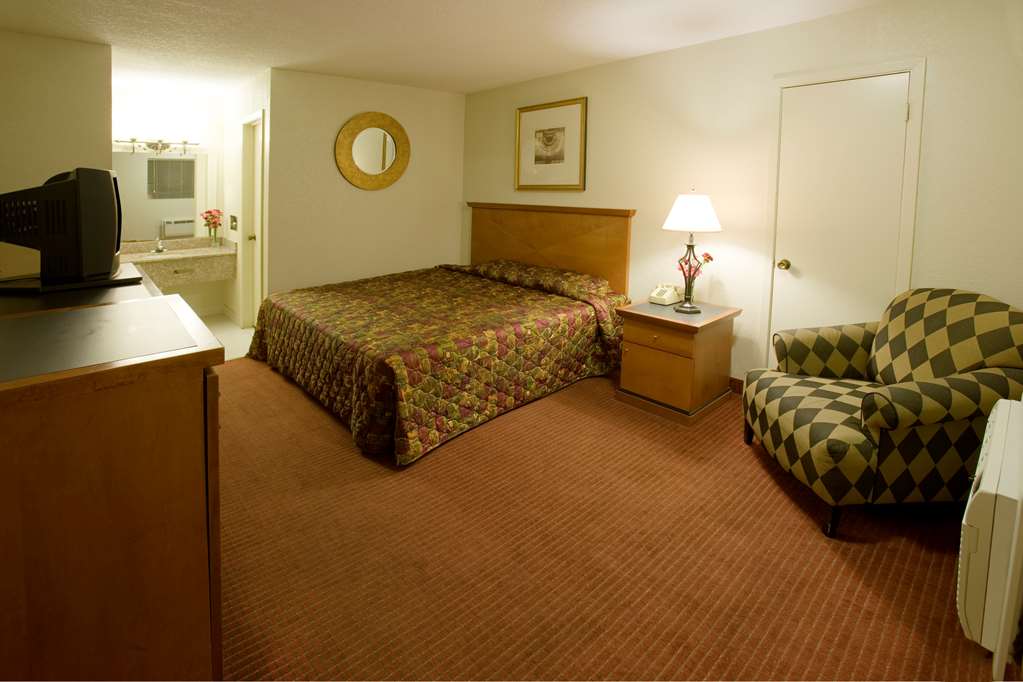 Americas Best Value Inn - thumb 3