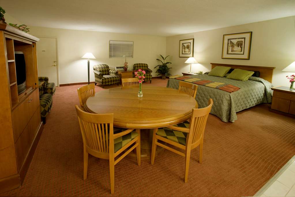 Americas Best Value Inn - thumb 7