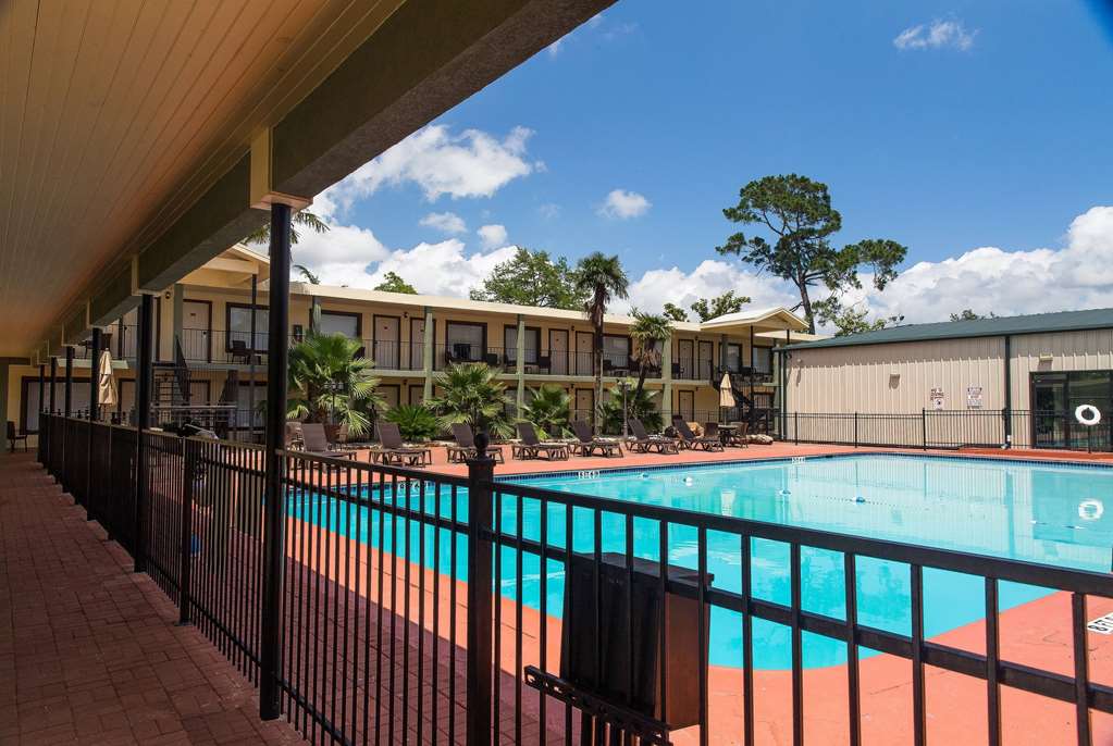 Ramada Intercontinental Airport East - thumb 10