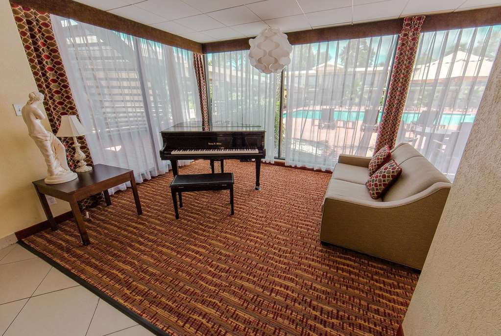 Ramada Intercontinental Airport East - thumb 17