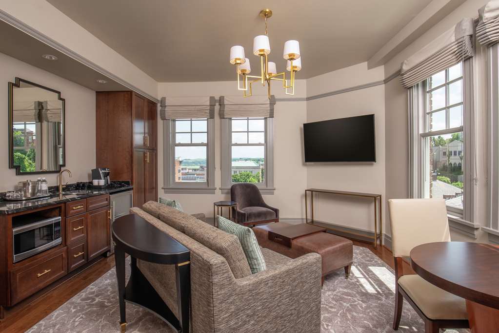 Virginian Lynchburg, Curio Collection - thumb 17