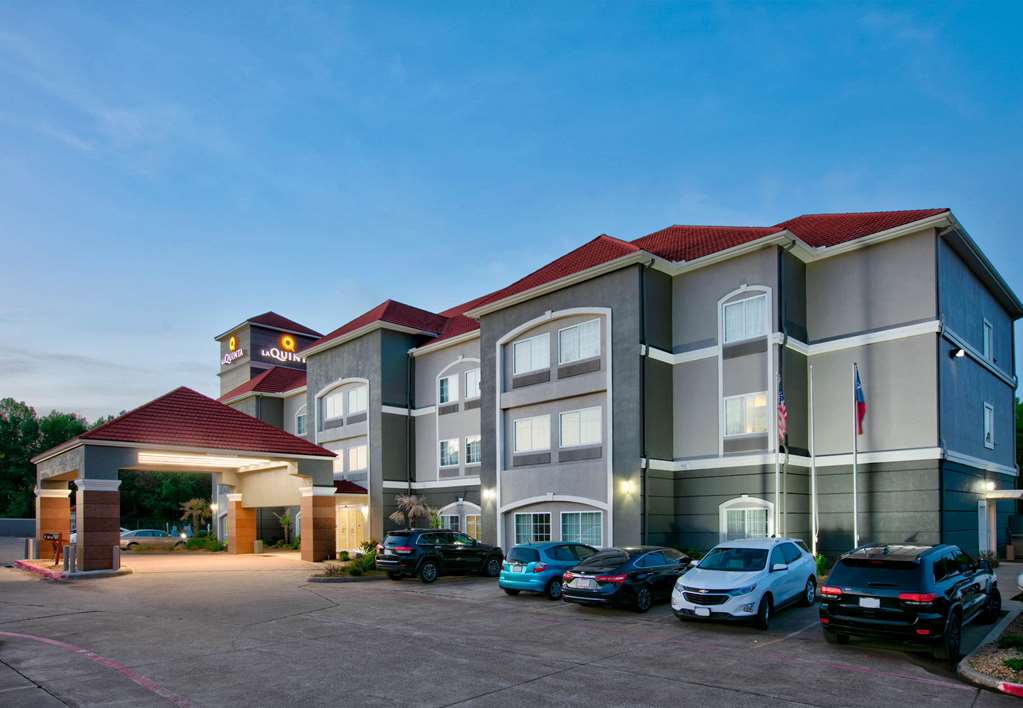 La Quinta Inn & Suites Palestine