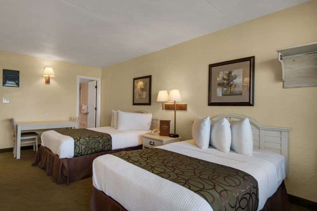 Ramada By Wyndham Panama City Beach - thumb 2