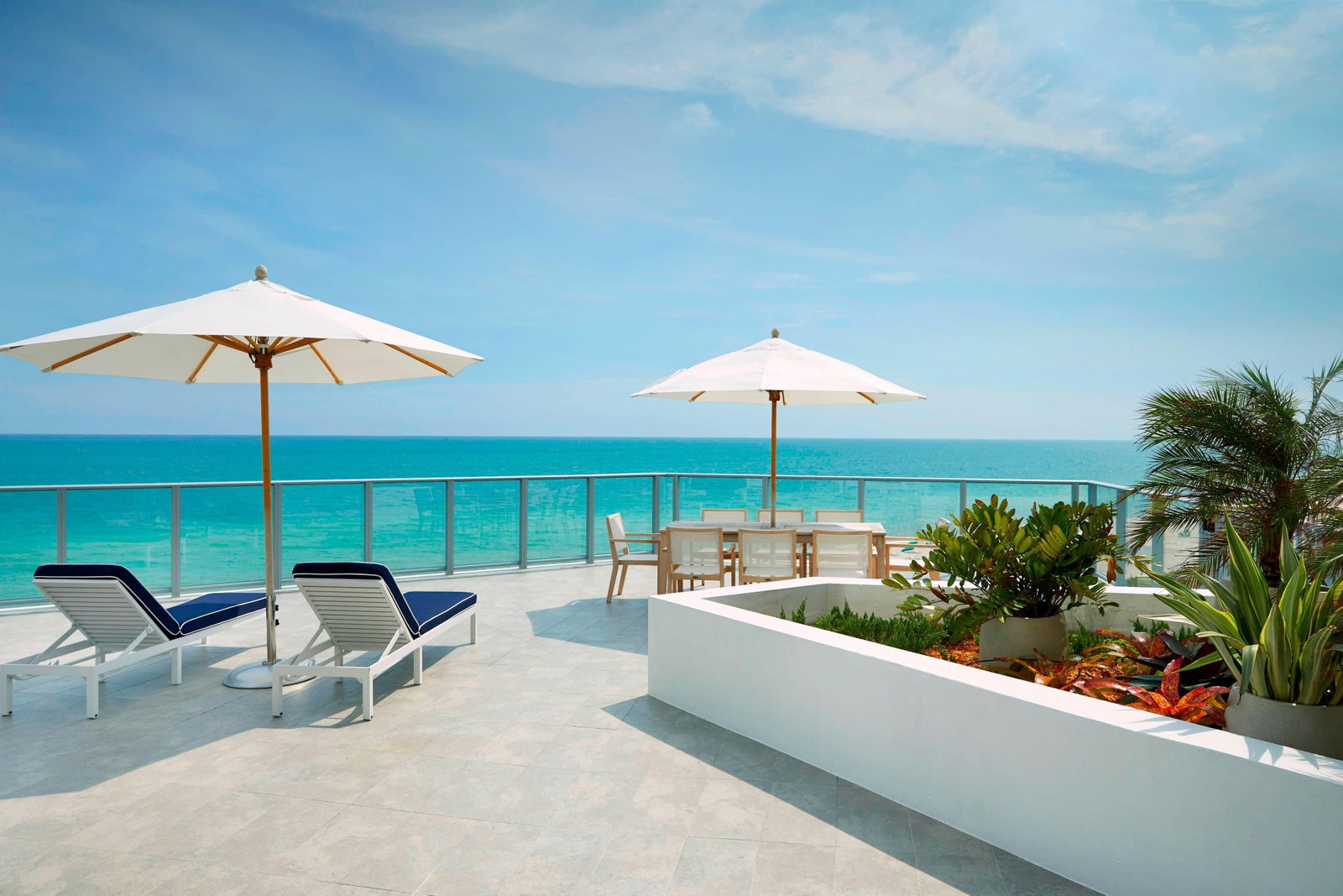 Cadillac Hotel-Beach Club, Autograph Col - thumb 12