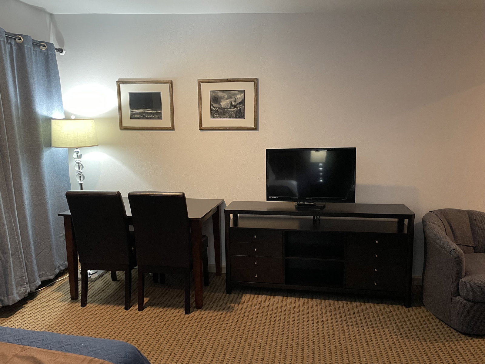 Valley Hi Motel - thumb 17