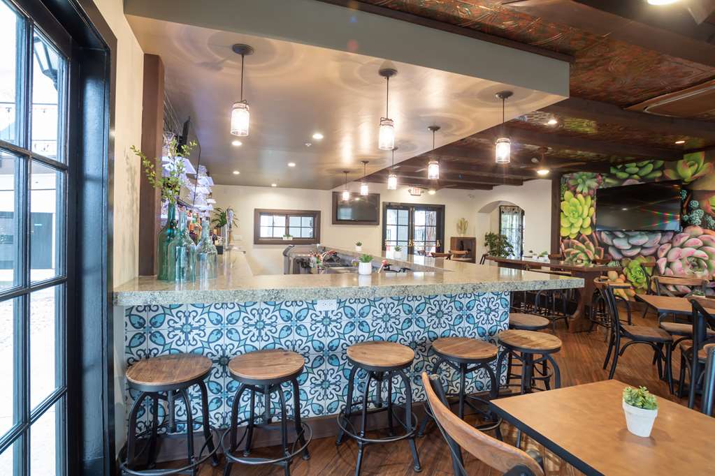 Oxford Suites Pismo Beach - thumb 12