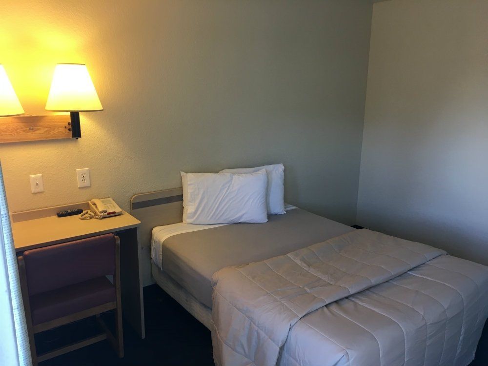 Vagabond Inn Buttonwillow North I-5 - thumb 2