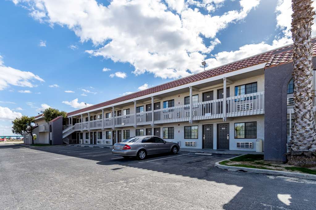 Studio 6 Buttonwillow - thumb 2