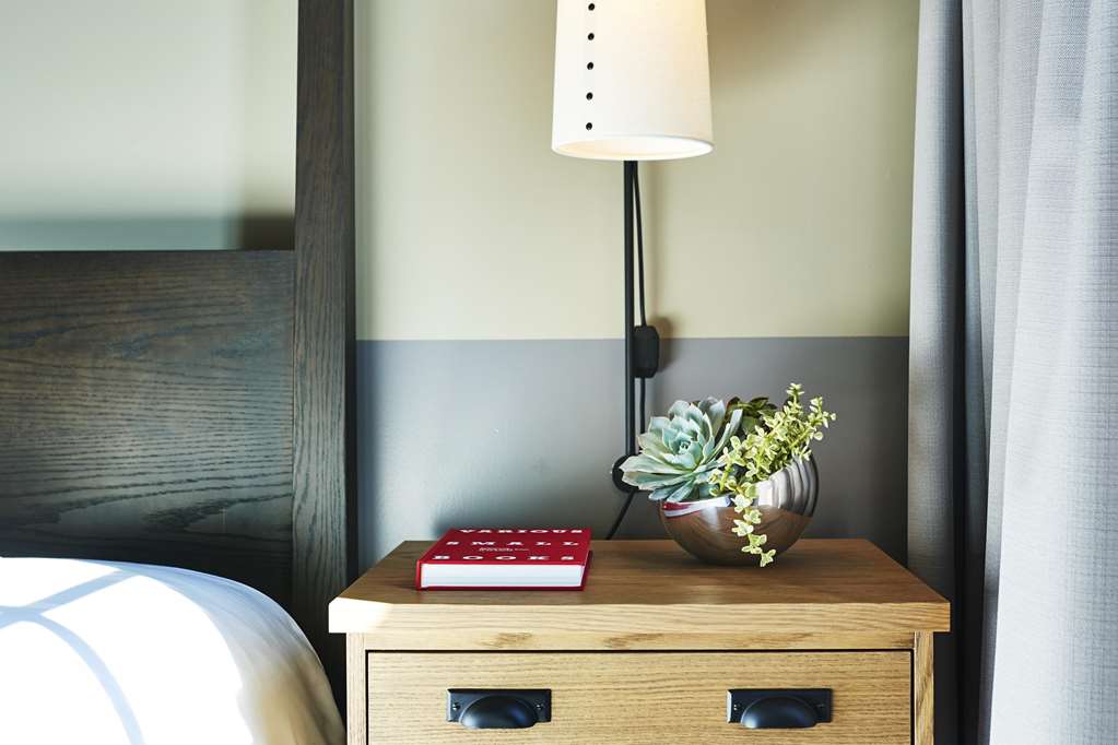 Hollywood Roosevelt Hotel - thumb 6