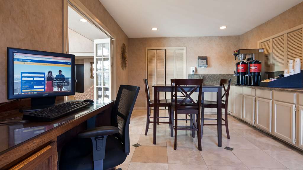 Best Western Inn Suites & Conference Ctr - thumb 16