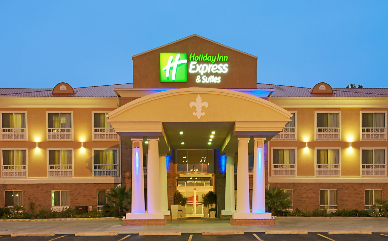 Holiday Inn Express Hotel & Suites - thumb 0