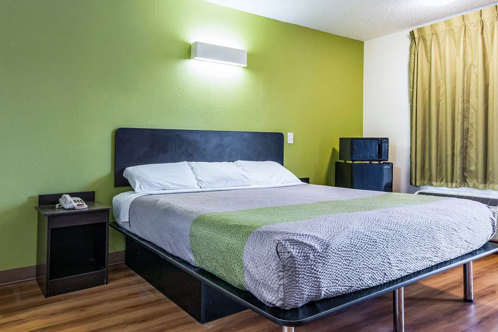 Motel 6 Alexandria South - thumb 11