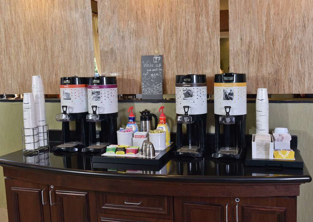 Hampton Inn & Suites Alexandria - thumb 13