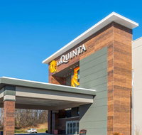 La Quinta Inn  Suites Aberdeen-APG - Accommodation Texas