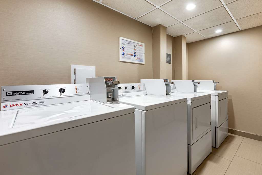 Comfort Inn Lansing - thumb 17